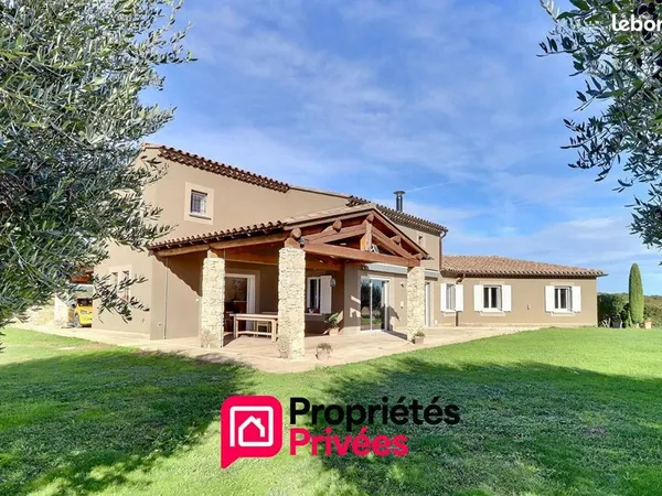 Maison 7 pièces 190 m²