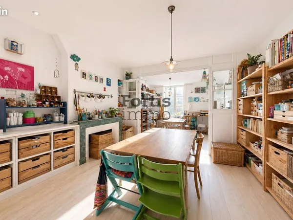 Maison 11 pièces 298 m²