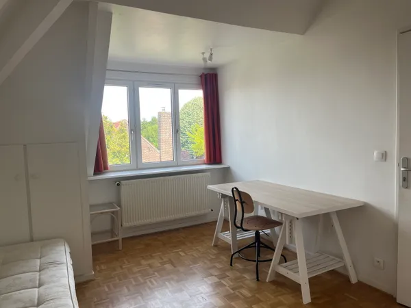 Loue chambre en colocation dans appartement