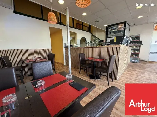 Local commercial 95 m² POITIERS