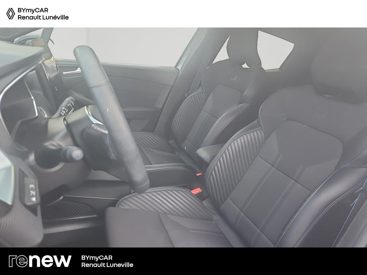 Renault Clio TCe 90 — photo 11