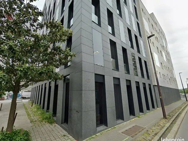 Bureau 186 m²