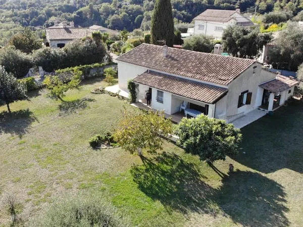Villa 5 pièces 141 m²