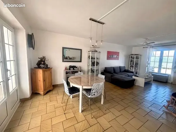 Maison semi mitoyenne