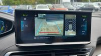 Peugeot 3008 HYBRID 225ch GT Pack e-EAT8 — photo 28