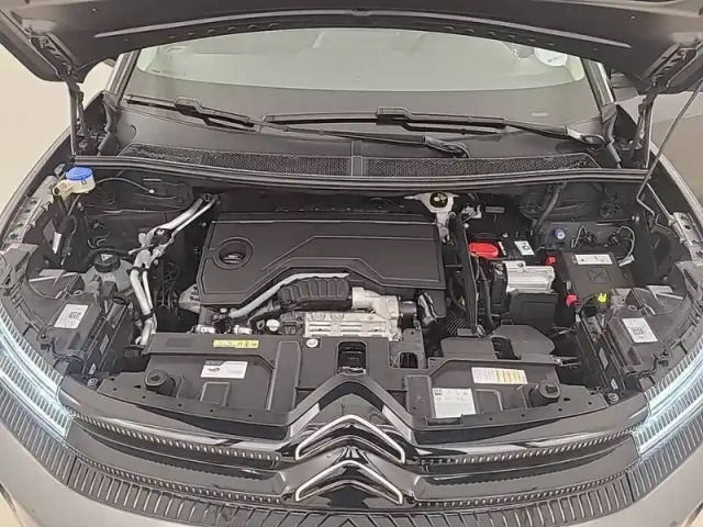 Citroën C5 Aircross hybride 145 e-dcs6 — photo 54