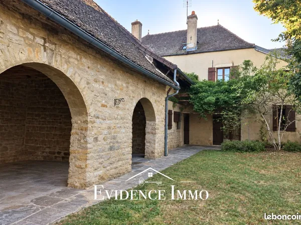Propriété 11 pièces 300 m²