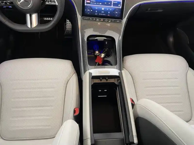 Mercedes Glc 400 e 9g-tronic 4matic — photo 30