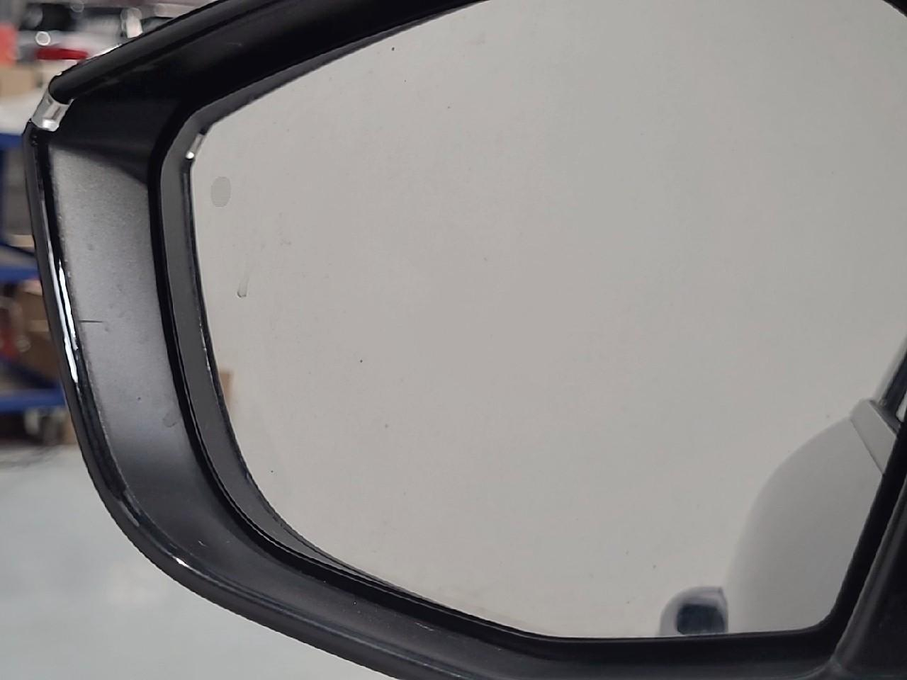 Peugeot 308 hybrid 145 e-dcs6 allure — photo 29