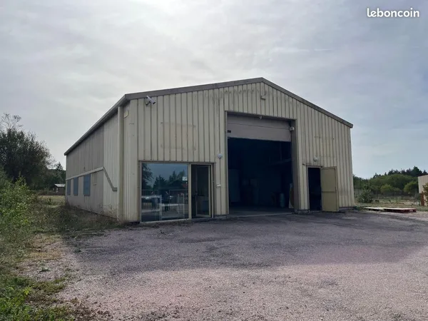 Garage 249 m² Magny