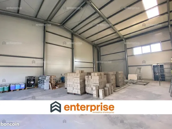 Local 176 m²