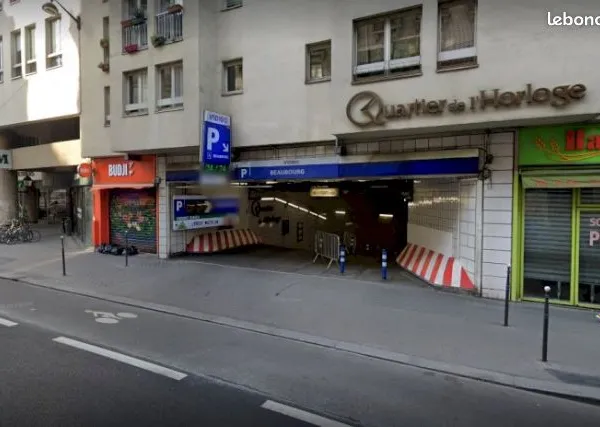 Place de Parking privé