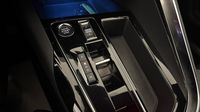 Peugeot 3008 Hybrid 136ch Allure Pack e-DCS6 — photo 29