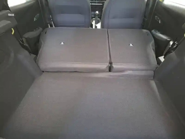 Peugeot 208 turbo 100 ch bvm6 — photo 5