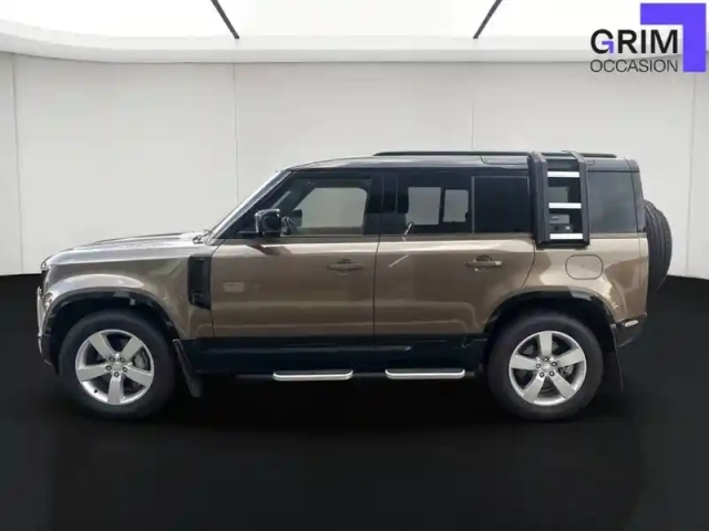 Land Rover Defender 110 p400e phev bva8 x-dynamic — photo 20