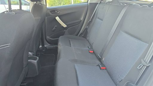 Peugeot 208 1.2 PureTech 68 - Like – 2018 – 128156 km – Essence – Boîte Manuelle — photo 16