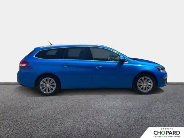 Peugeot 308 sw puretech 130ch s&amp;s eat8 — photo 9