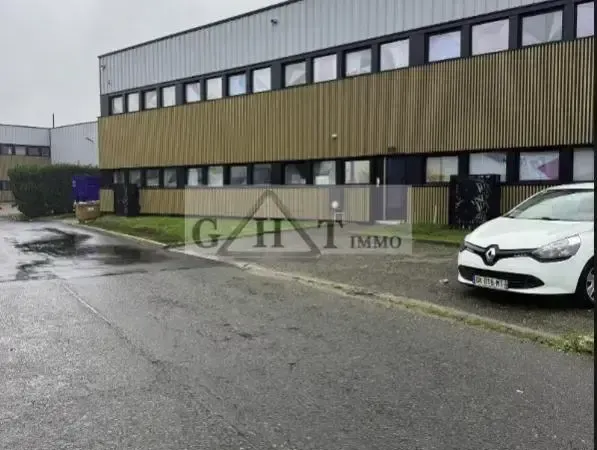 Entrepôt bureaux à vendre à villeneuve-la-garenne