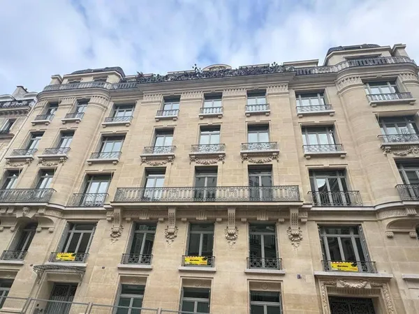 Bureaux 2130 m²