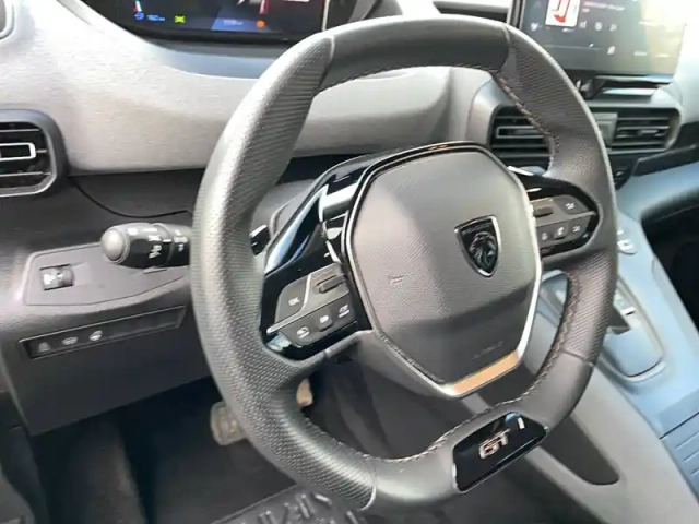 Peugeot Rifter m bluehdi 130 s&amp;s eat8 5pl — photo 40