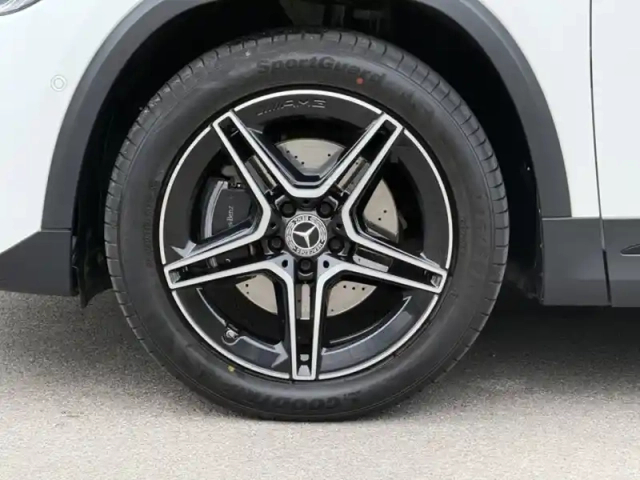 Mercedes Gla 250 e amg line — photo 12
