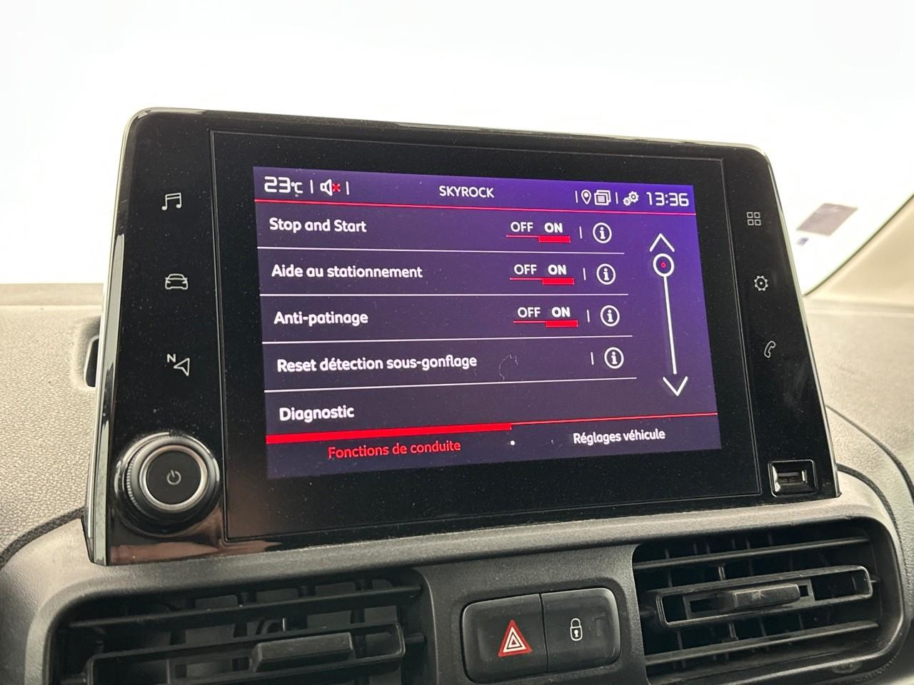 Citroën Berlingo van m 650 bluehdi 100 s&s bvm6 driver — photo 23