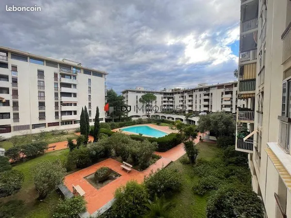 Studio 1 pièce 34 m²