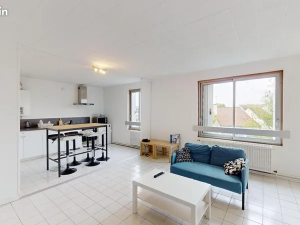 Chambre 5 pièces 104 m²
