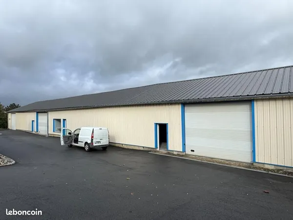 Local d'activité 120 m²
