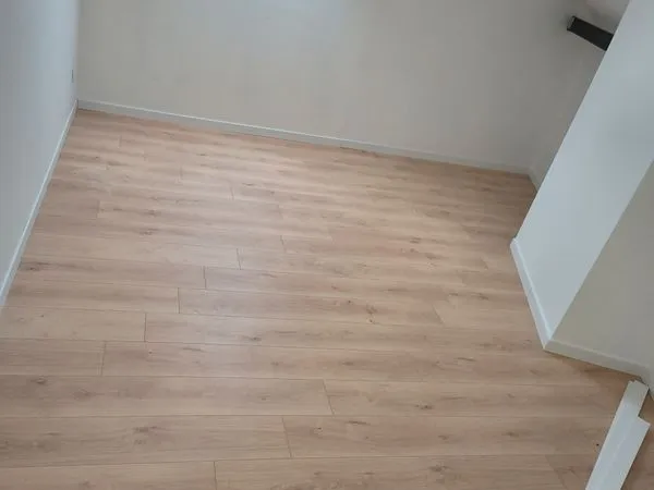 Maison rénovée 100 m², 4 chambres, jardin et cave - Thiant - 850 /mois + 25 de charges