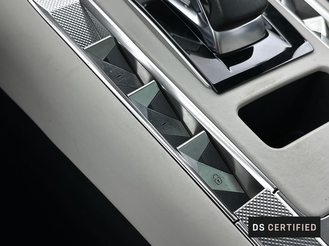 Ds Ds 7 crossback hybride rechargeable e-tense 225 eat8 opera — photo 32
