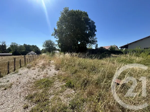 Terrain 1835 m²