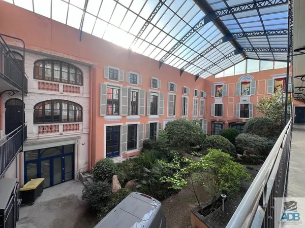 Roanne, 5 Place du Marché, 'Espace la Source'