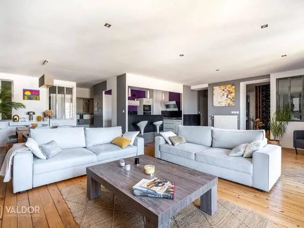 Appartement 5 pièces 152 m²