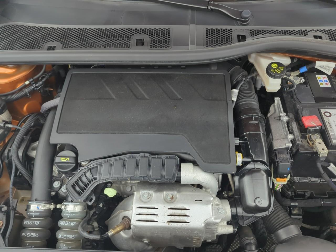 Peugeot 2008 puretech 100 s&s bvm6 active pack — photo 16