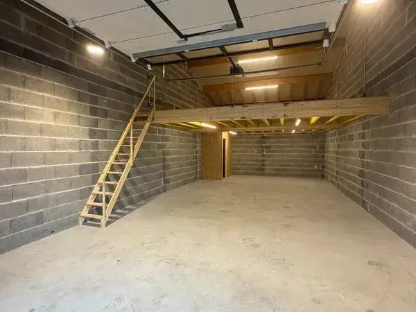 Local artisanal 110 m²