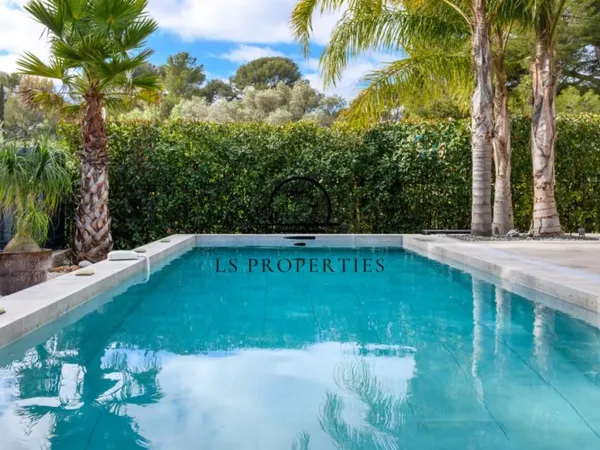 MAGNIFIQUE VILLA CONTEMPORAINE RECENTE