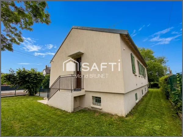 Au coeur de Bréval, maison 3 chambres, possible 5, sous-sol total