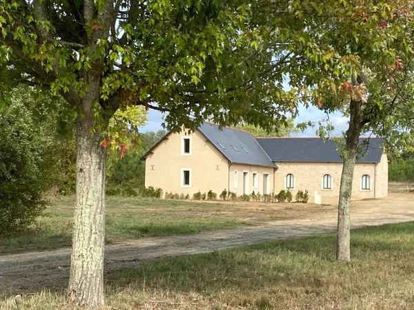 🌿 À LOUER À L'ANNÉE - MAISON DE CHARME RÉNOVÉE - LES RAIRIES (MAINE-ET-LOIRE)