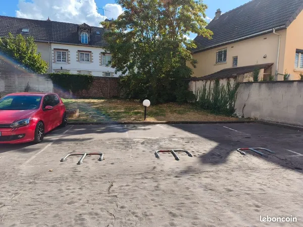 A louer place de parking sécurisée