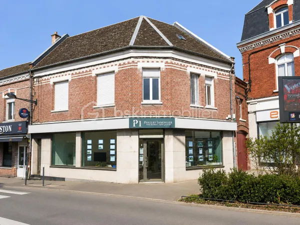 Immeuble de rapport 7 pièces 165 m²