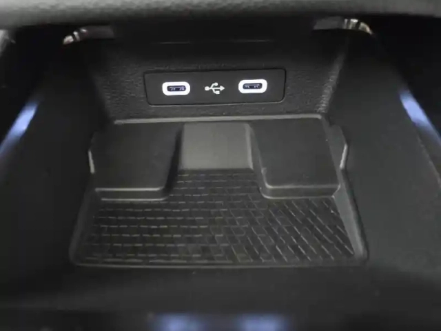 Renault Megane e-tech 220 ch autonomie confort gsr2 — photo 265