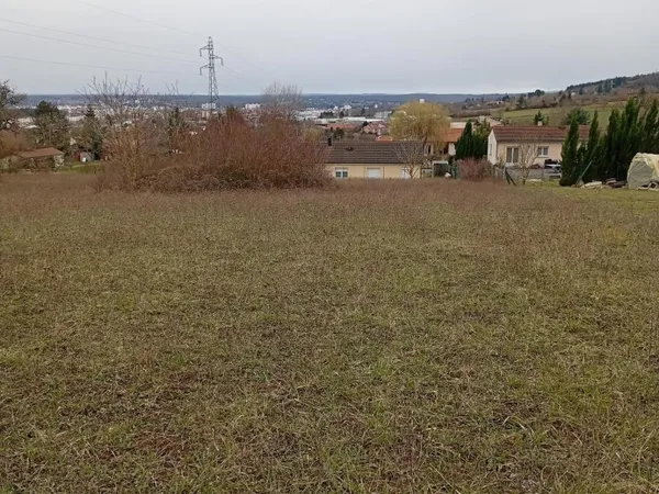 Terrain à bâtir de 2082 m² vue dégagée