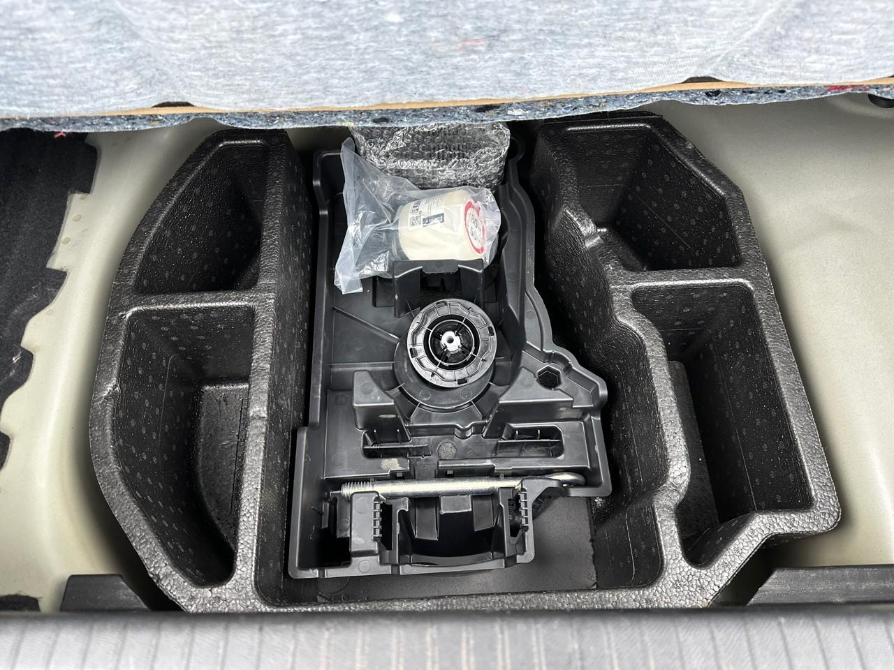 Peugeot 208 puretech 100 s&s bvm6 style — photo 33