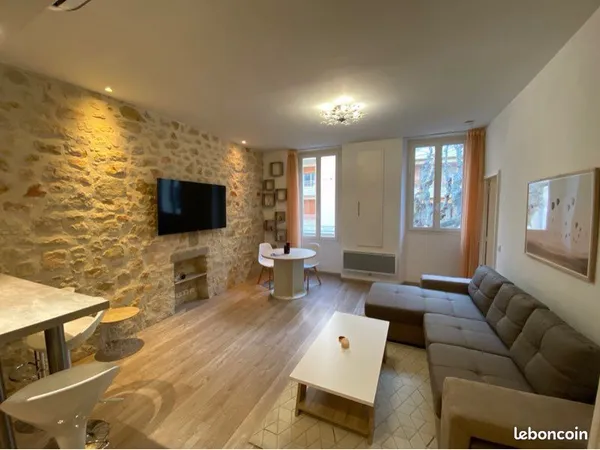 2P 47m2 LE CANNET MAIRIE MEUBLÉ RÉNOVÉ