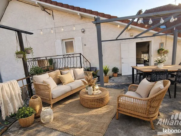 Maison 5 pièces 140 m²