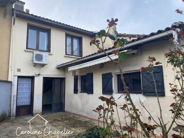 Maison coeur de ville de 95m², 4 chambres, garage, jardin, dépendances