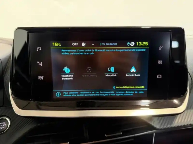 Peugeot 2008 e- 136 style carplay /camera 180 — photo 13