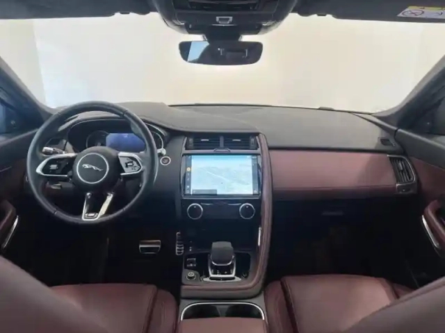 Jaguar E-Pace p200 flexfuel mhev r-dynamic s bva awd — photo 8