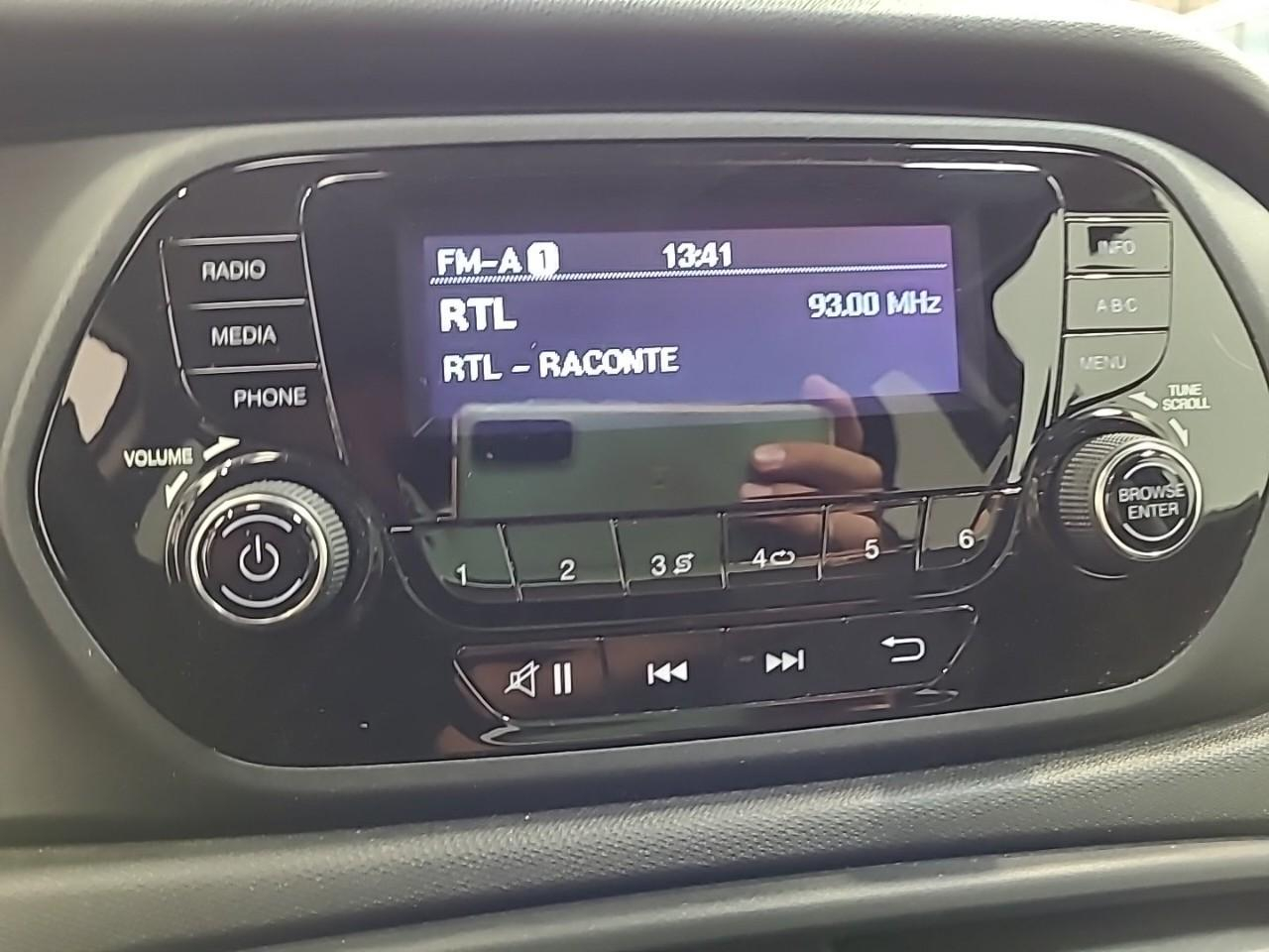 Fiat Tipo 5 portes 1.4 95 ch ligue 1 conforama — photo 11